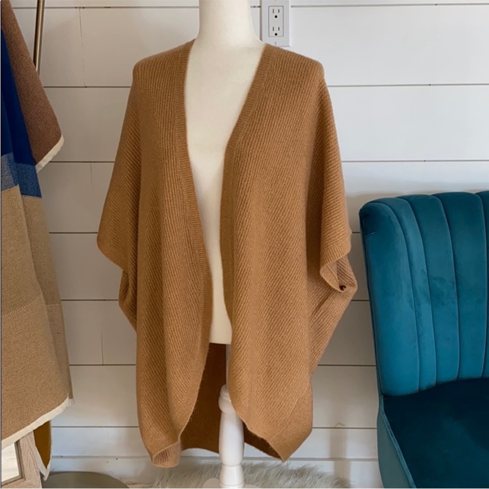 New with tag American Eagle Offline Aerie Shawl cover sweater cardigan
